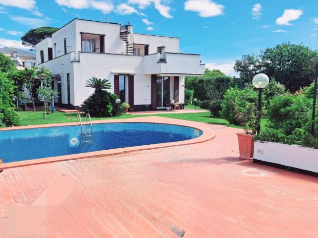 Villa in vendita a Arenzano GE