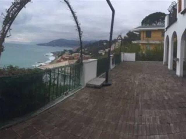 Villa in vendita a Arenzano GE