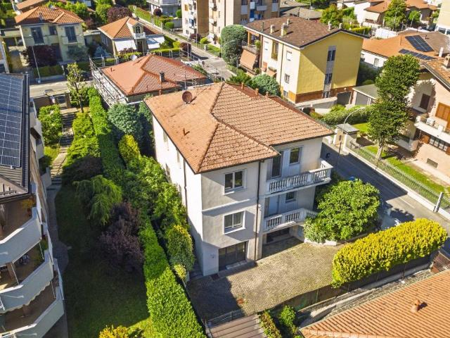 Villa in vendita a Arese MI