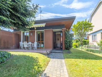 Villa in vendita a Arese MI