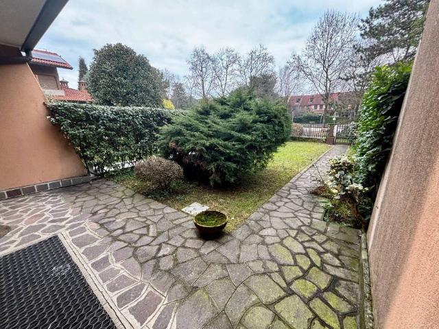 Villa in vendita a Arese MI