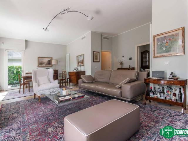 Villa in vendita a Arese MI