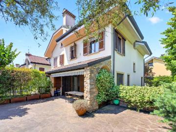 Villa in vendita a Arese MI