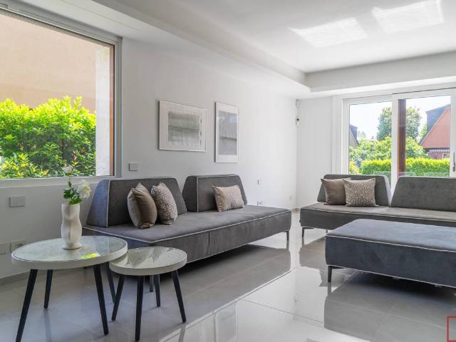 Villa in vendita a Arese MI