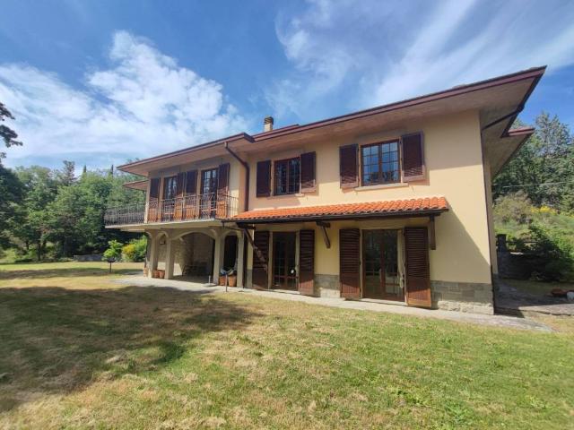 Villa in vendita a Arezzo AR