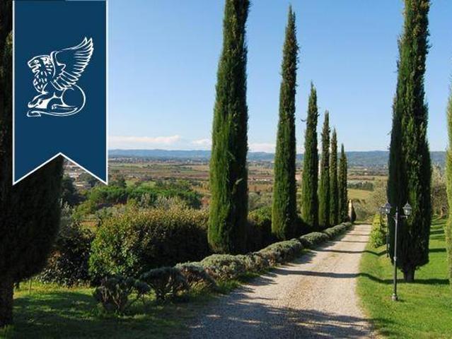 Villa in vendita a Arezzo AR