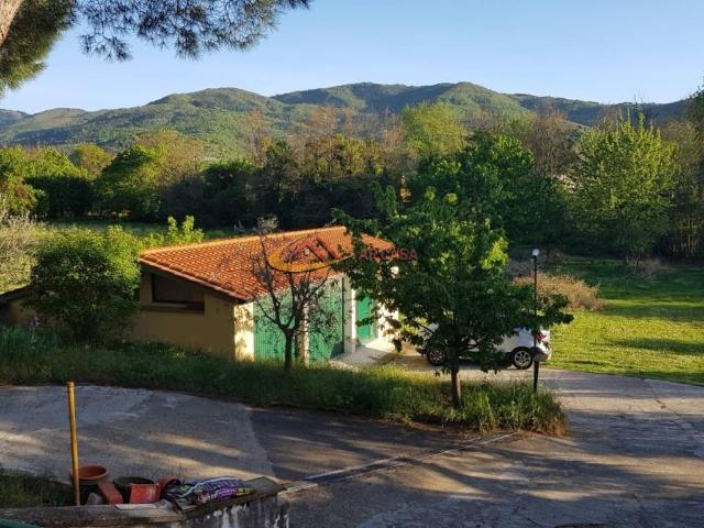 Villa in vendita a Arezzo AR