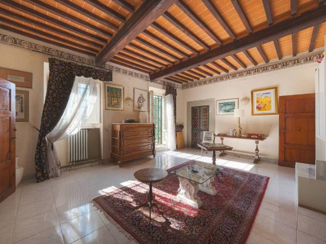 Villa in vendita a Arezzo AR