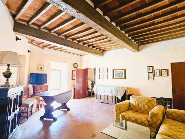 Casa indipendente in vendita a Arezzo AR