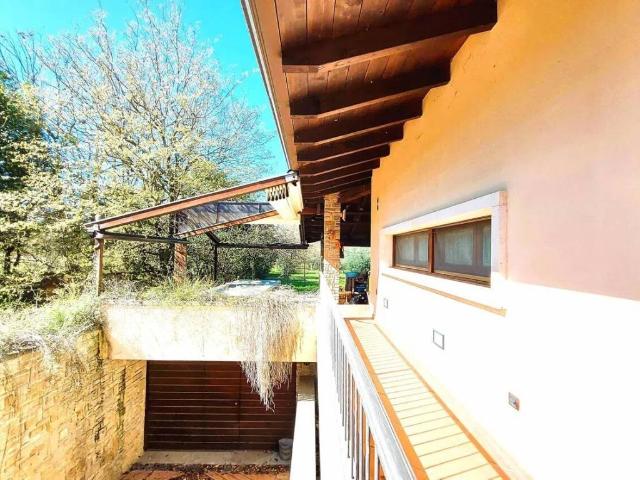 Villa in vendita a Arezzo AR