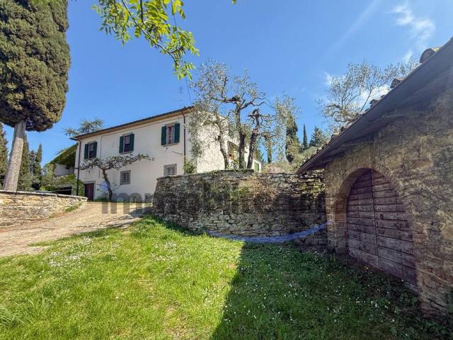 Villa in vendita a Arezzo AR