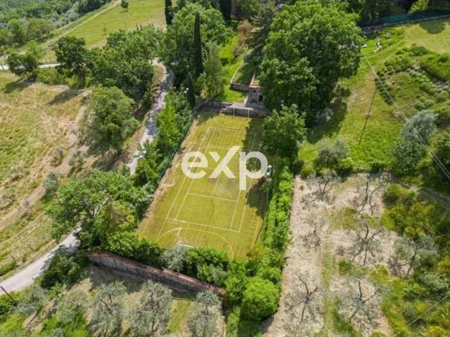 Villa in vendita a Arezzo AR