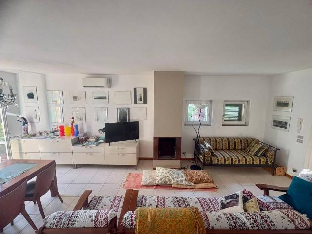 Villa in vendita a Arezzo AR