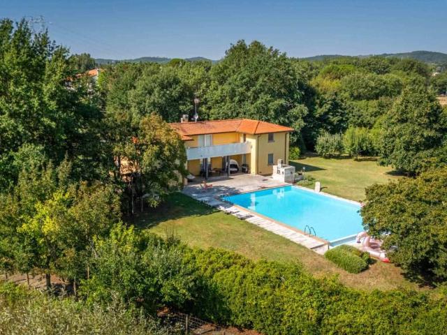 Villa in vendita a Arezzo AR