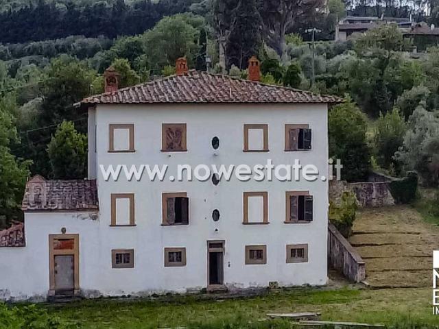 Villa in vendita a Arezzo AR