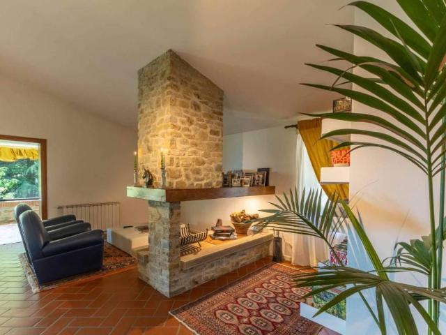 Villa in vendita a Arezzo AR