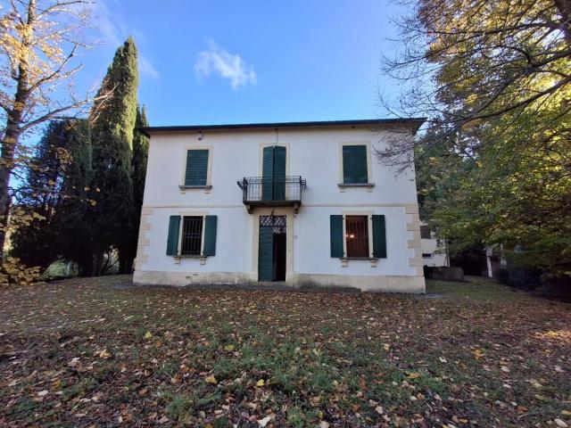 Villa in vendita a Arezzo AR