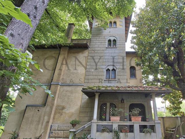 Villa in vendita a Arezzo AR