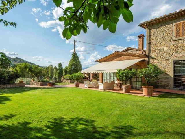 Villa in vendita a Arezzo AR