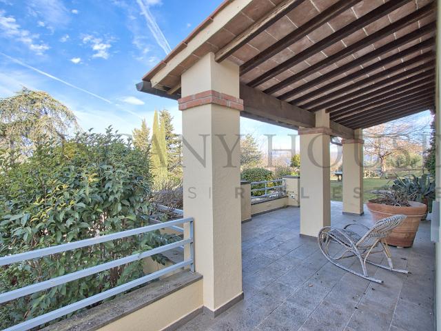 VILLA in VENDITA a AREZZO RIGUTINO / OLMO / RIPA DI OLMO di 8 vani