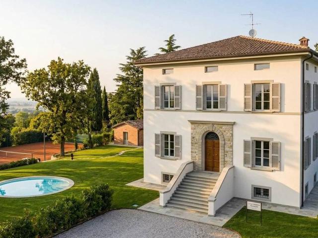 Villa in vendita a Arezzo