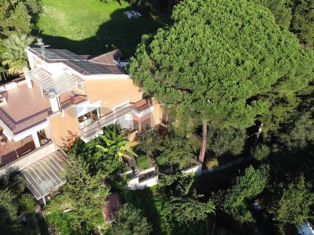 Villa in vendita a Ariccia RM