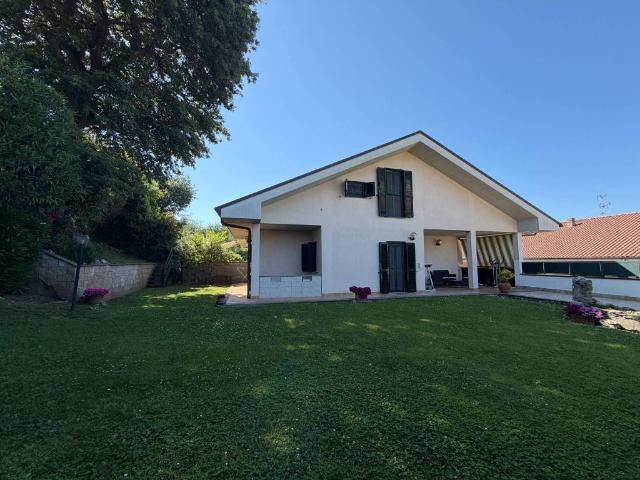 Villa in vendita a Ariccia RM