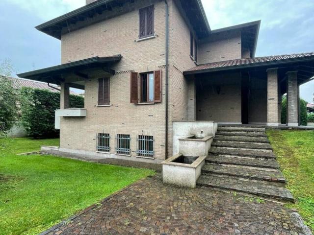 Villa in vendita a Arluno MI