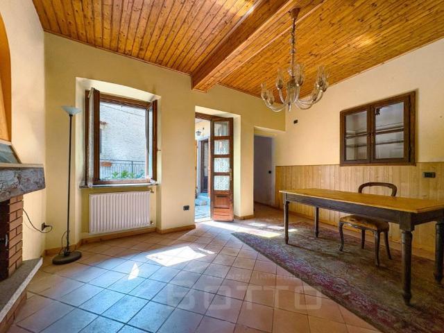 Villa in vendita a Armeno NO