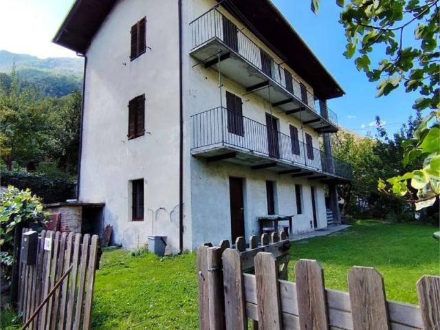 Casa indipendente in vendita a Arnad AO