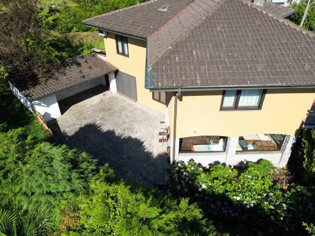 Villa in vendita a Arona NO
