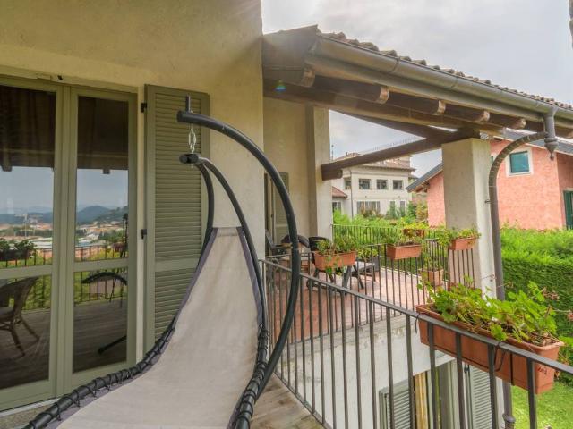 Villa in vendita a Arona NO