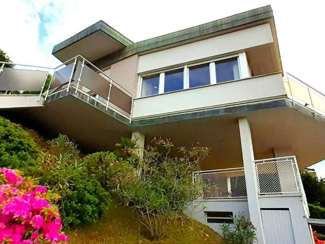 Villa in vendita a Arona NO