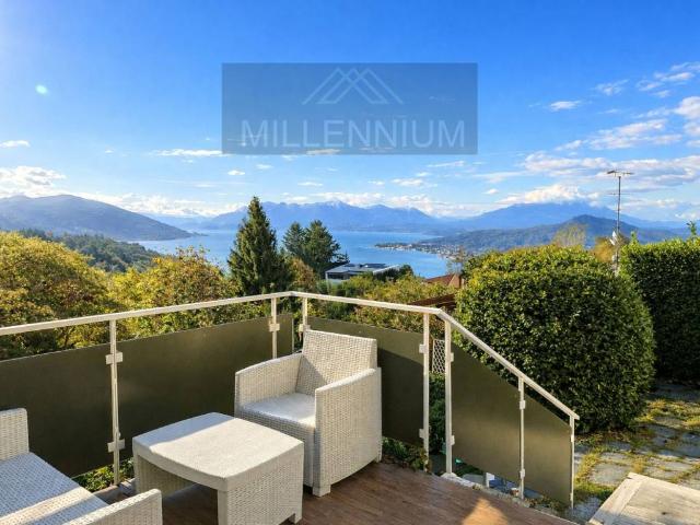 Villa in vendita a Arona NO