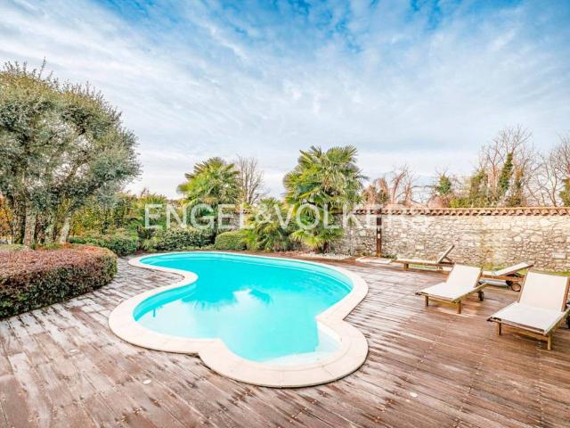 Villa in vendita a Arosio CO