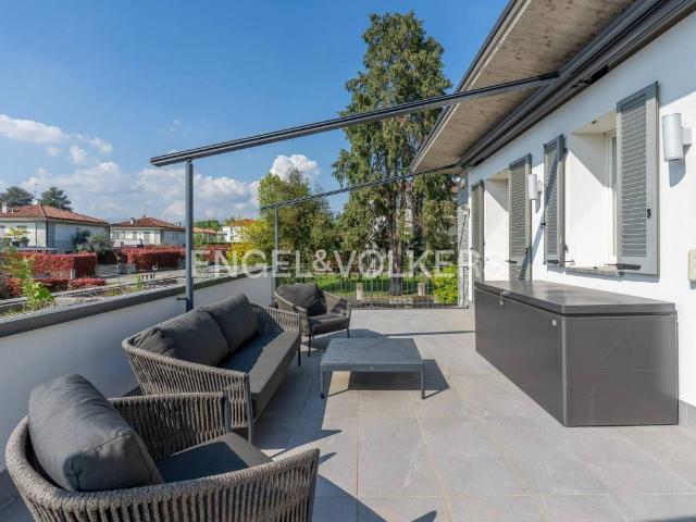 Villa in vendita a Arosio CO