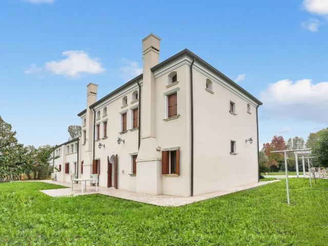 Villa in vendita a Arquà Polesine RO