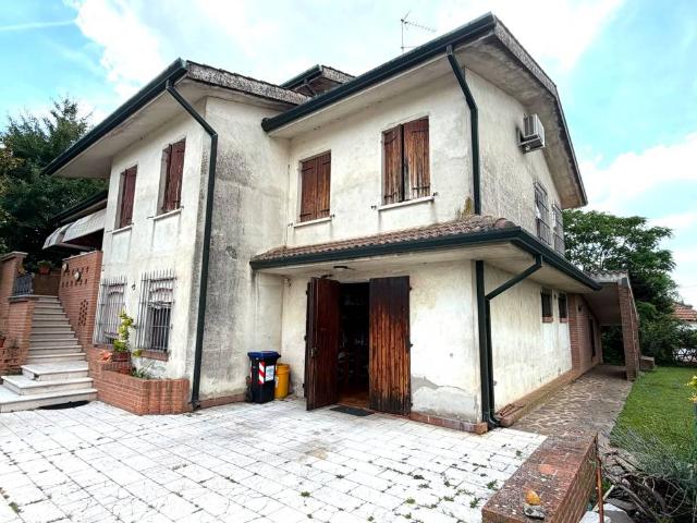 Villa in vendita a Arquà Polesine RO