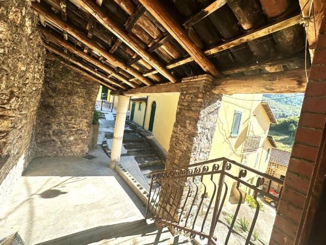 Villa in vendita a Arrone TR