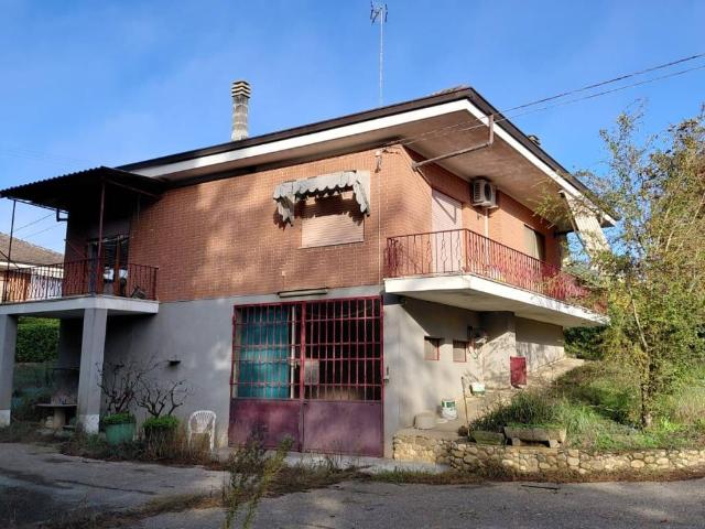 Villa in vendita a Asti AT