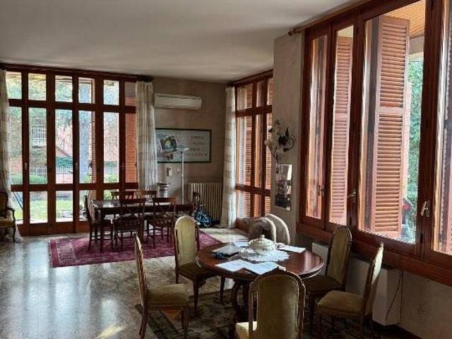 Villa in vendita a Asti AT