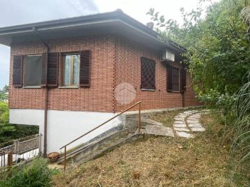 Villa in vendita a Asti AT