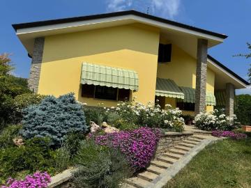 Villa in vendita a Asti AT