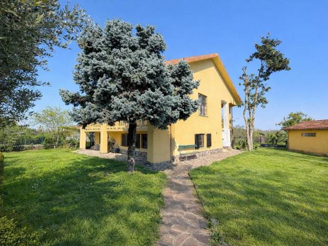Villa in vendita a Asti AT