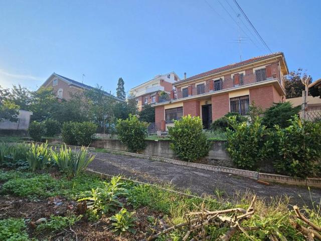 Villa in vendita a Asti AT