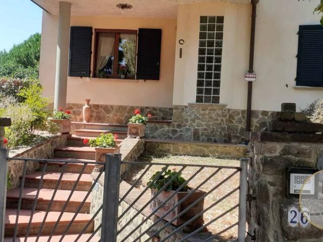 Villa in vendita a Asciano SI