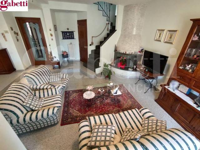 Villa in vendita a Asciano SI