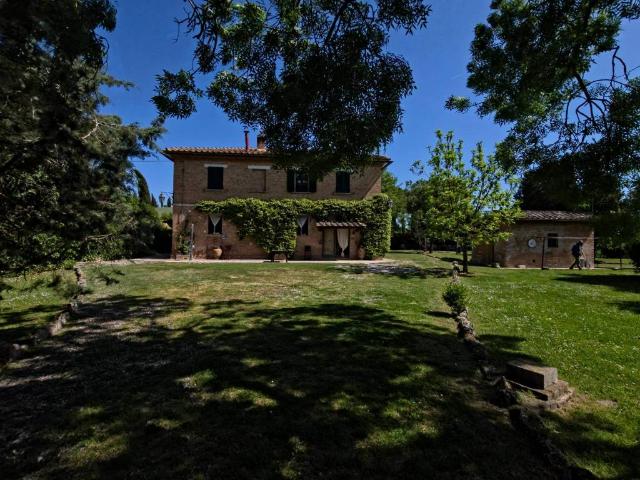 Villa in vendita a Asciano SI
