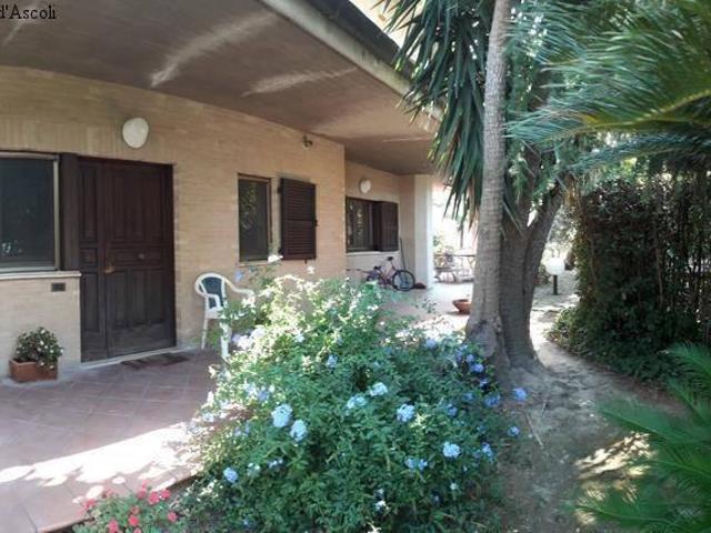Villa in vendita a Ascoli Piceno