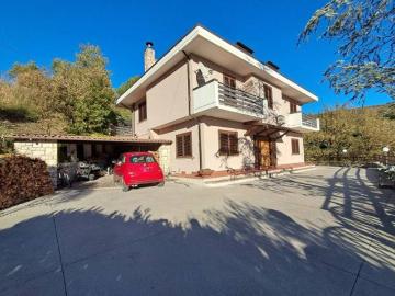 Villa in vendita a Ascoli Piceno